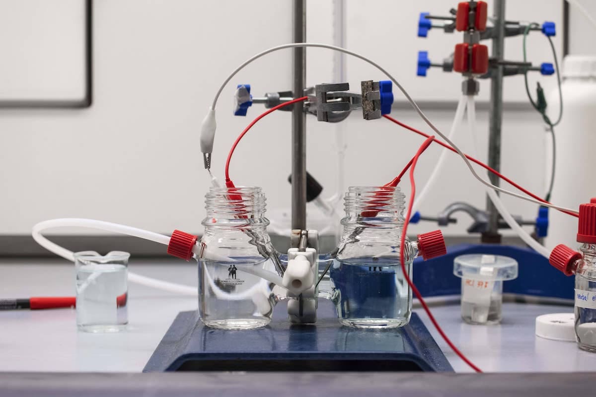 Batteria a idrogeno, prototipo italiano a dicembre 2024