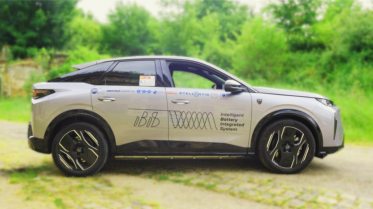 Rivoluzione Stellantis, lanciata la batteria che integra inverter e caricatore