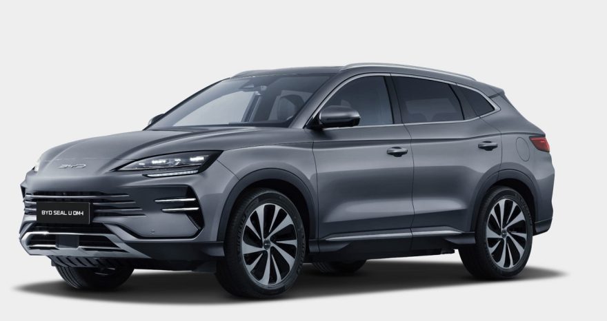 Rinnovabili • BYD offre fino a 10.000 euro di bonus per l'acquisto di un'auto nuovo. E non serve l'ISEE