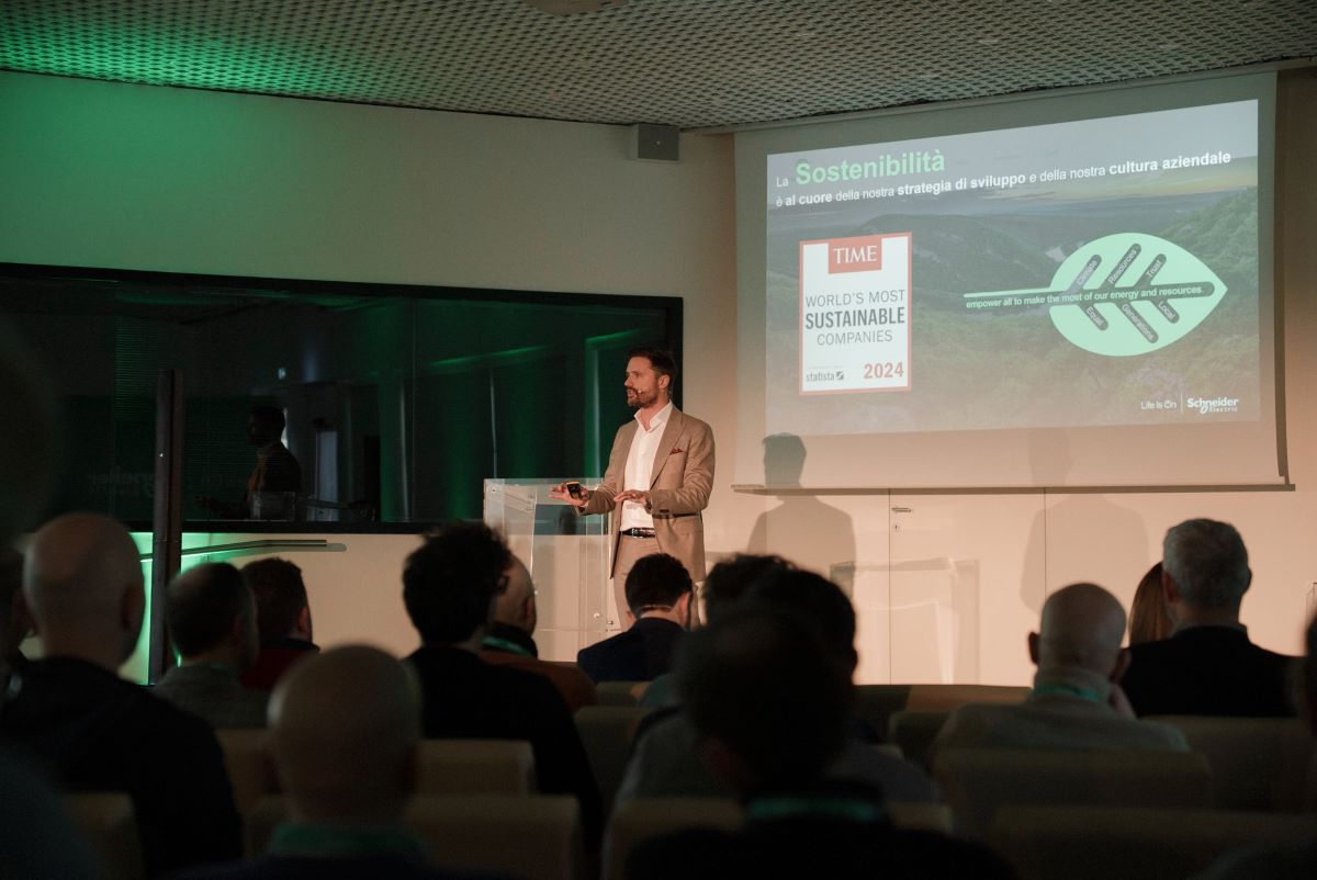 Industria Sostenibile e competitività: la visione di Schneider Electric tra AI e approccio software-defined