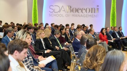 Rinnovabili • Le imprese hanno perso influenza: la IRG Conference accende il dibattito globale su come riconquistare rilevanza e crescita