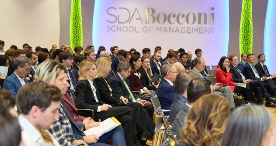 Rinnovabili • Le imprese hanno perso influenza: la IRG Conference accende il dibattito globale su come riconquistare rilevanza e crescita