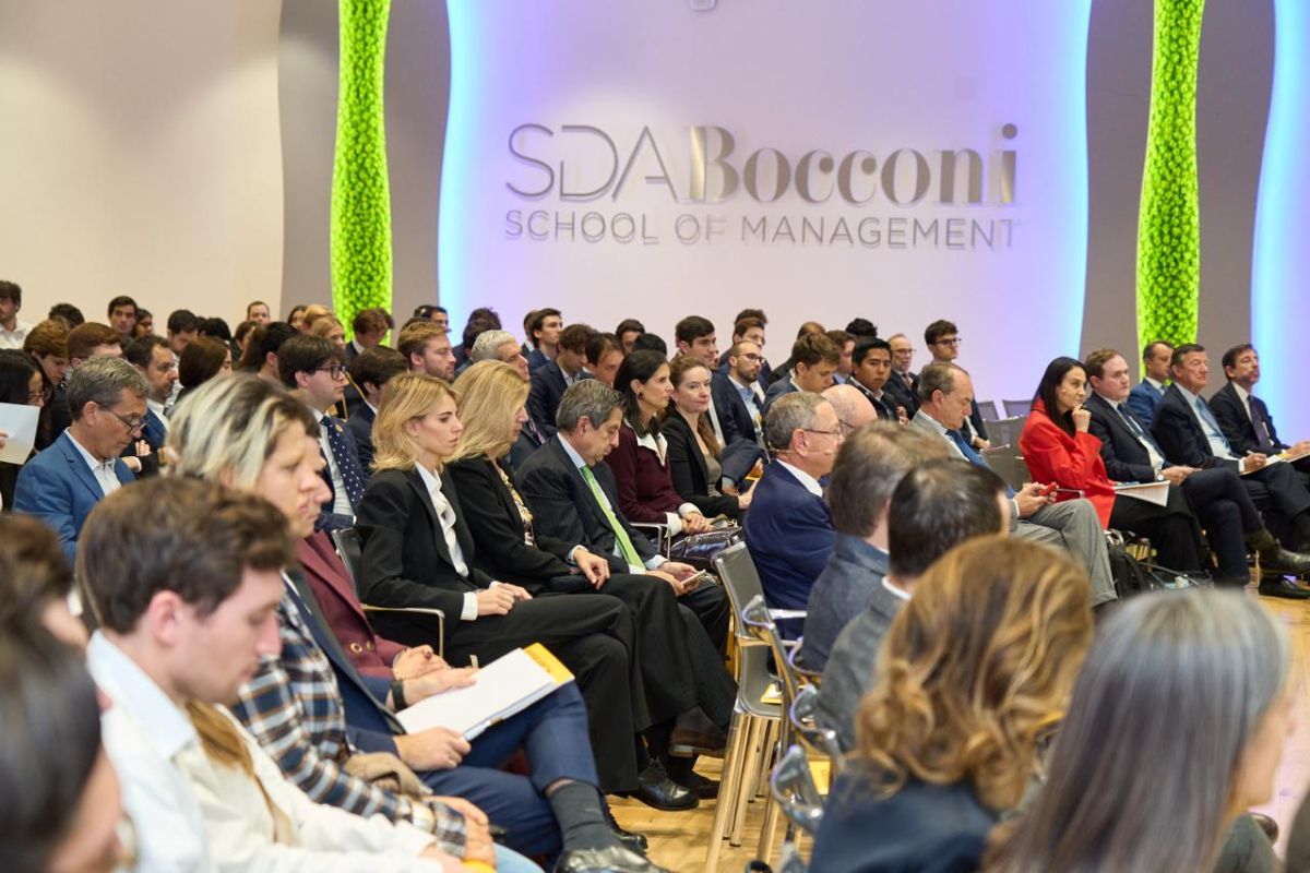 Rinnovabili • Le imprese hanno perso influenza: la IRG Conference accende il dibattito globale su come riconquistare rilevanza e crescita