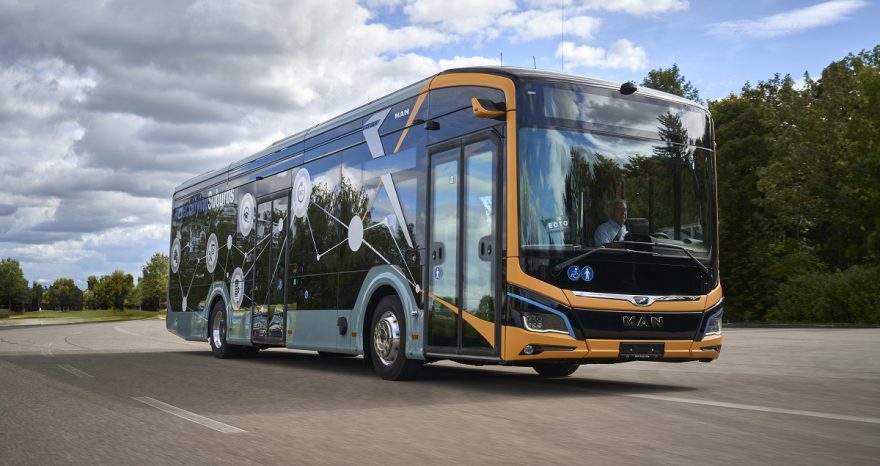 Rinnovabili • MAN: il primo bus turistico elettrico prodotto in Europa