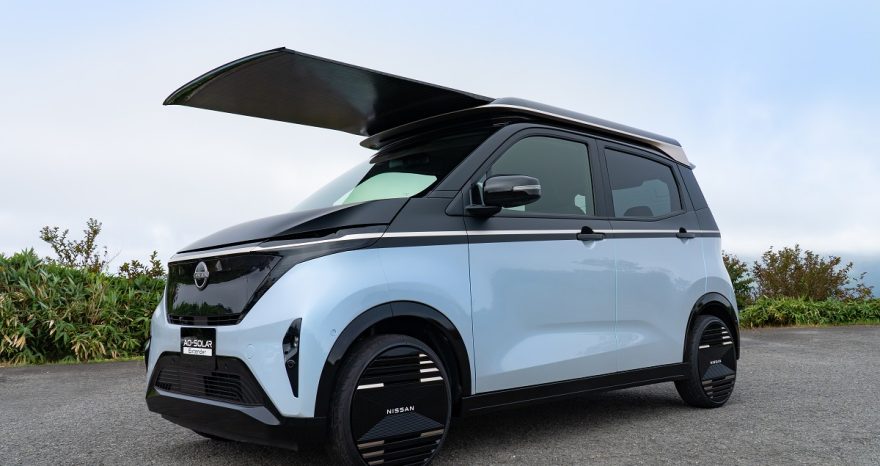 Rinnovabili • Nissan, auto alimentata da energia solare: fino a 3.000 km in un anno (gratis)