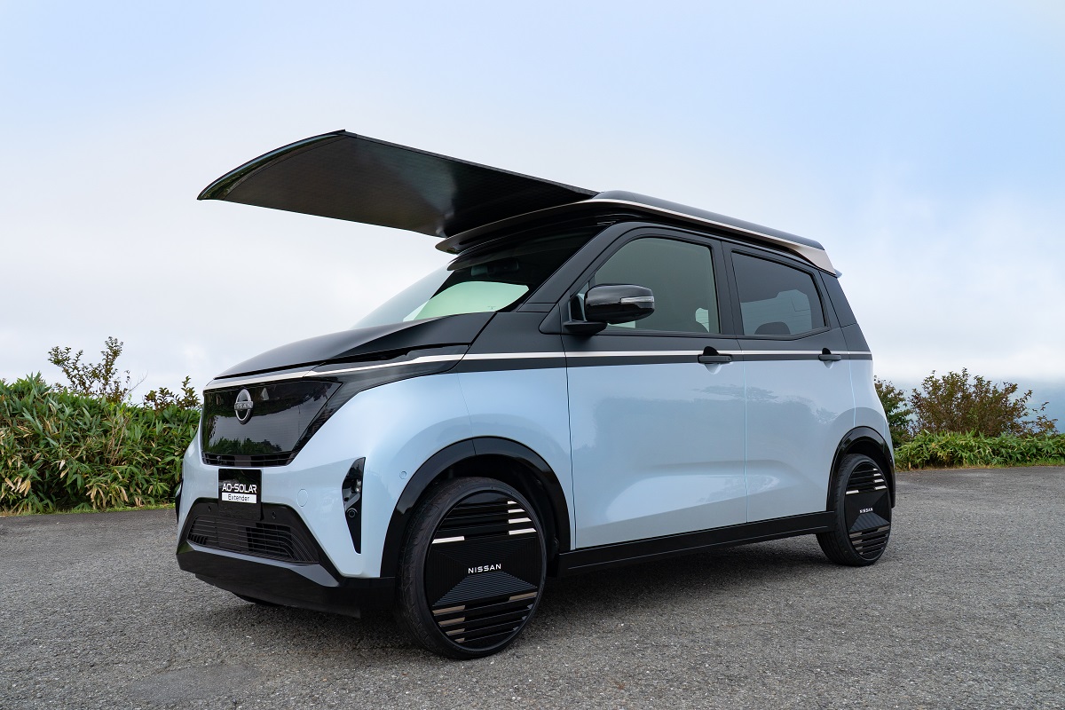 Nissan, auto alimentata da energia solare: fino a 3.000 km in un anno (gratis)