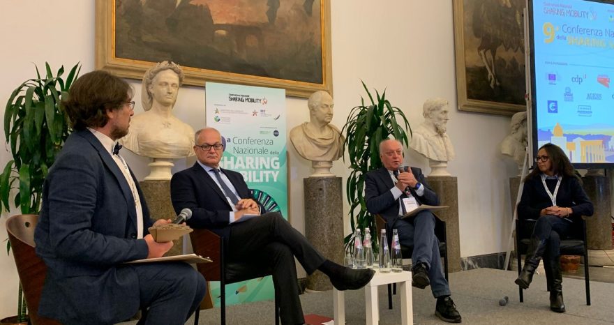 Rinnovabili • Sharing mobility, volano bici e monopattini. In calo il carsharing. Noleggi si concentrano su Roma e Milano