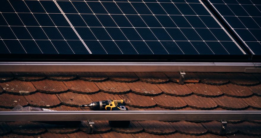 Rinnovabili • Maxi truffa nel fotovoltaico, 80 milioni evaporati in una finta rete di investimenti green
