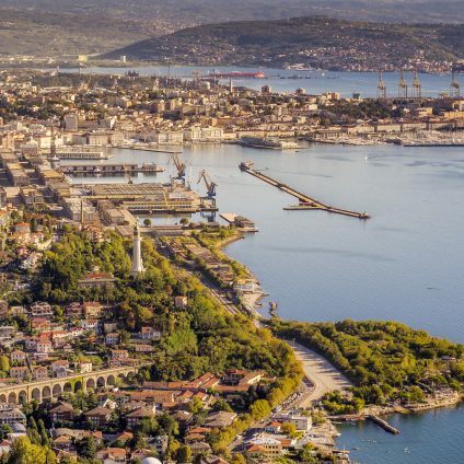 Rinnovabili • AcegasApsAmga realizza il Digital Twin della rete elettrica di Trieste grazie a Siemens Gridscale X