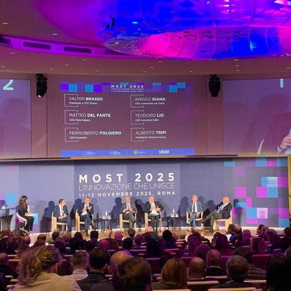 Rinnovabili • Mobilità sostenibile: dai droni per i pacchi al treno a batterie. Tutte le novità del MOST 2025