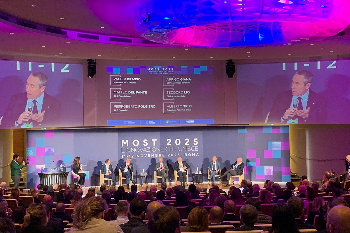 Mobilità sostenibile: dai droni per i pacchi al treno a batterie. Tutte le novità del MOST 2025