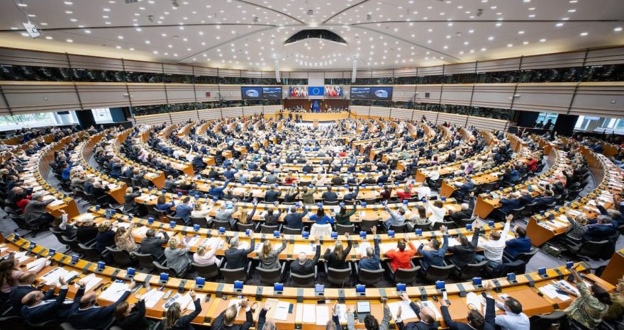 Rinnovabili • I legislatori dell'UE votano per un obiettivo climatico annacquato per il 2040