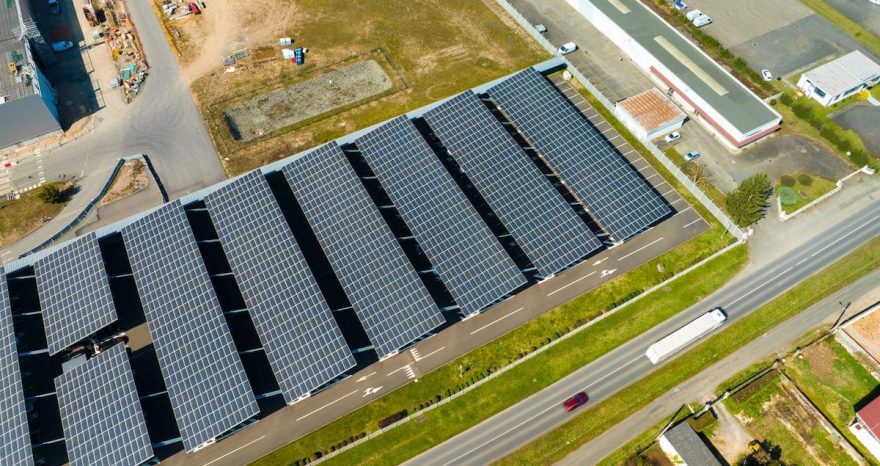 Rinnovabili • Bando Fotovoltaico Imprese Lazio 2026, fino a 1mln di incentivi