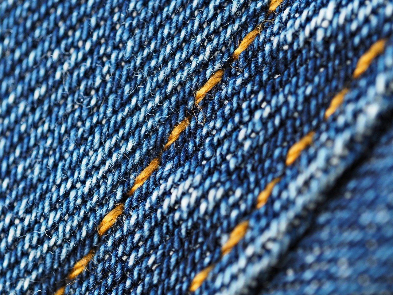 Il colorante dei jeans potrebbe rendere le batterie più ecologiche