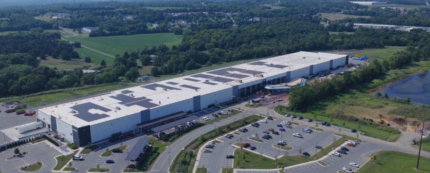 Rinnovabili • Nuovo stabilimento di Hitachi Rail ad Hagerstown, la fabbrica a 0 emissioni che cambierà il trasporto ferroviario USA