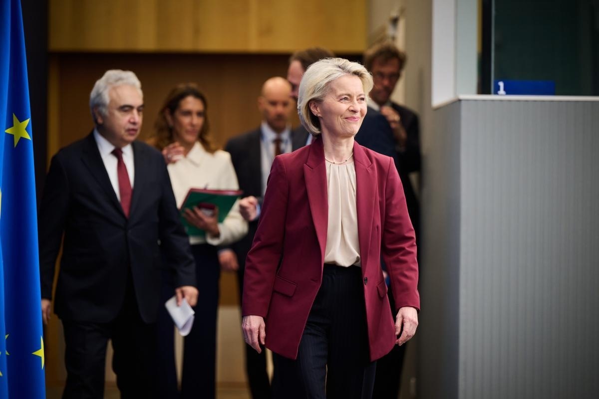 L’UE vieta tutte le importazioni di gas russo dopo un accordo dell’ultimo minuto