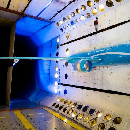 Rinnovabili • Aereo del futuro? Ali più lunghe e sottili per consumare meno. Test di NASA e Boeing