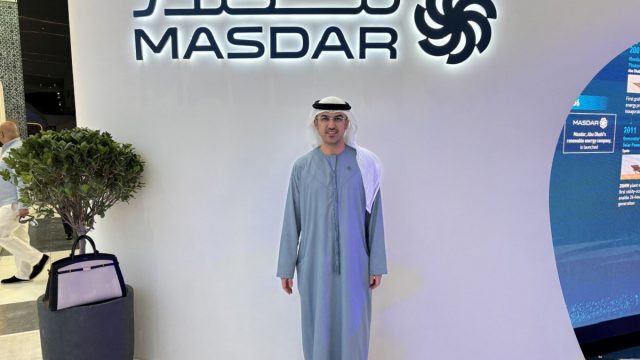 Rinnovabili • Emirati Arabi Uniti: dal petrolio all’energia pulita con il progetto Round the Clock di Masdar