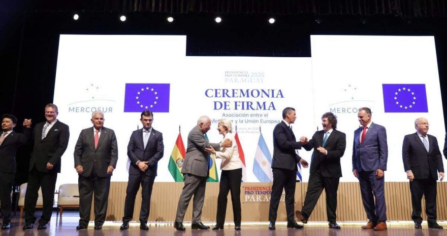 Rinnovabili • firma-mercosur-impatto-economia-ambiente