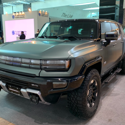 Rinnovabili • L'auto più inquinante del pianeta si trasforma: la mostruosa Hummer diventa elettrica