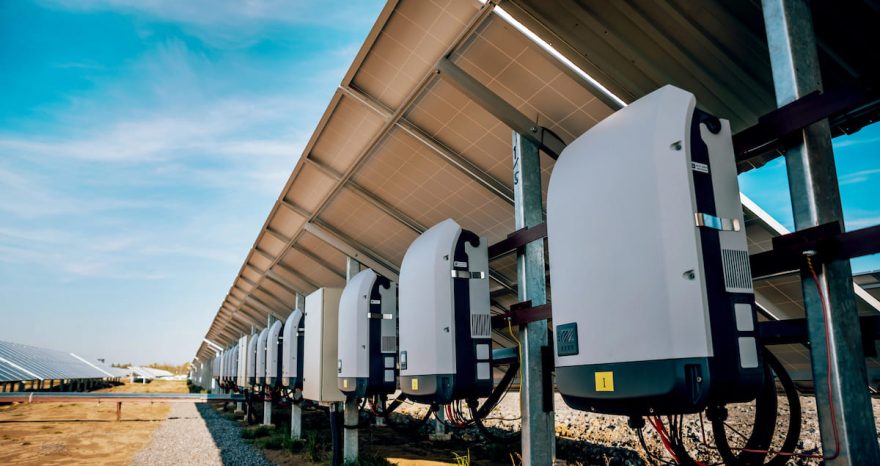 Rinnovabili • Chi sono i 10 più grandi produttori di inverter nel mondo?