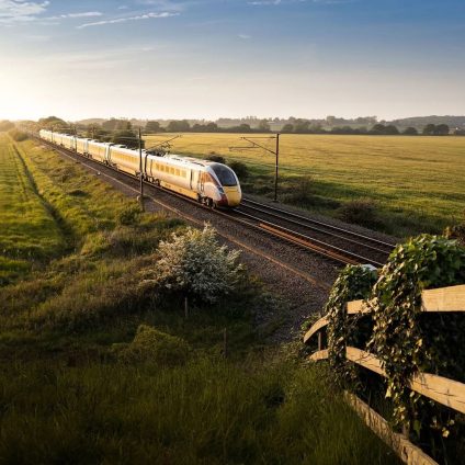 Rinnovabili • Sostenibilità e strategia industriale, come Hitachi Rail integra ESG, innovazione e filiera