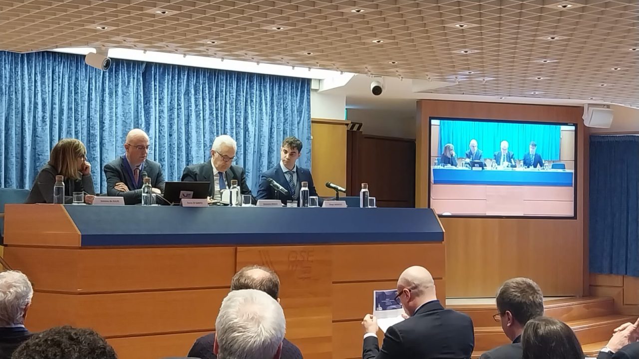 Rinnovabili • decarbonizzazione-industria-studio-fire-catena-valore-tecnologie-elettrificazione-industriale-italia