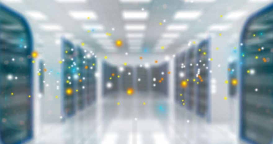 Rinnovabili • Oltre il litio: nasce l'architettura di accumulo al sodio dedicata ai data center AI