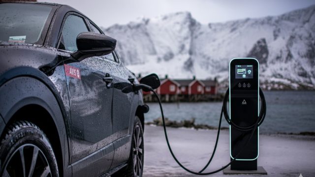 Rinnovabili • La Norvegia cambia modo di ricarica per le auto elettriche