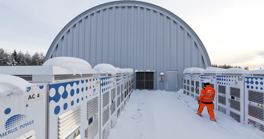 Rinnovabili • In Finlandia debutta il BESS per il grid forming che resiste a -50°C