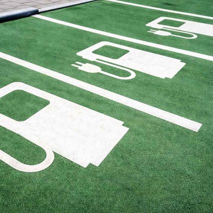 Rinnovabili • motus-assosegnaletica-stazioni-di-ricarica-auto-elettriche