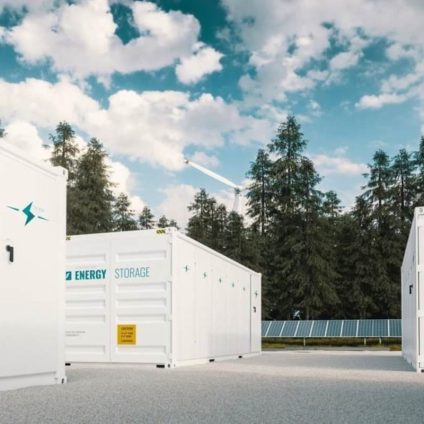 Rinnovabili • Accumulo energia record negli Stati Uniti nel 2025 - Fonte Wood-Mackenzie