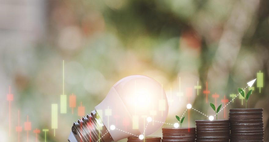 Rinnovabili • Strategia di investimento per l'energia pulita: pronti 75 mld in finanziamenti