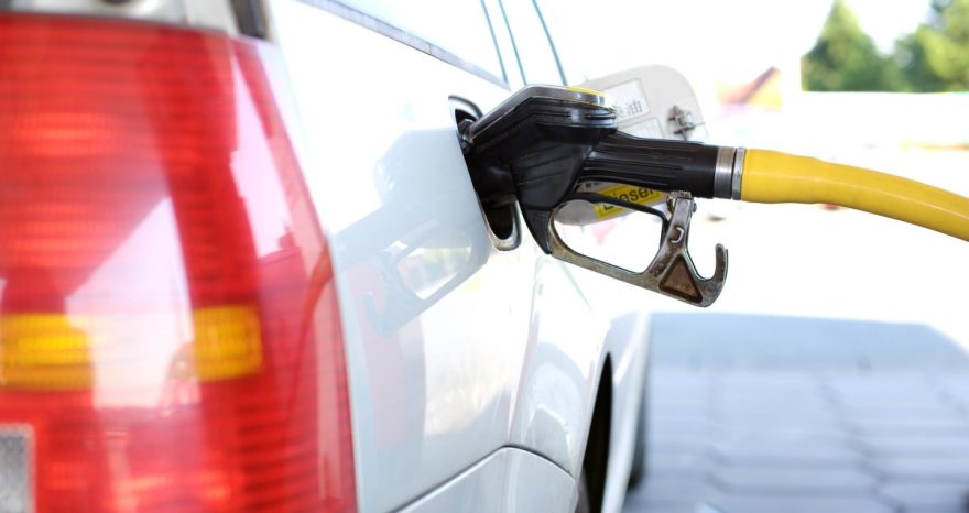 Rinnovabili • Extraprofitti carburanti - fino 24 miliardi nel 2026 in UE
