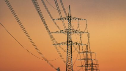 Rinnovabili • Integrazione della rete elettrica: fino a 7 mld di risparmi negli USA