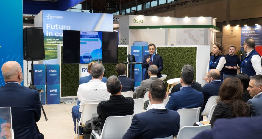 Rinnovabili • RWE a KEY 2026 rilancia l’impegno per la transizione energetica
