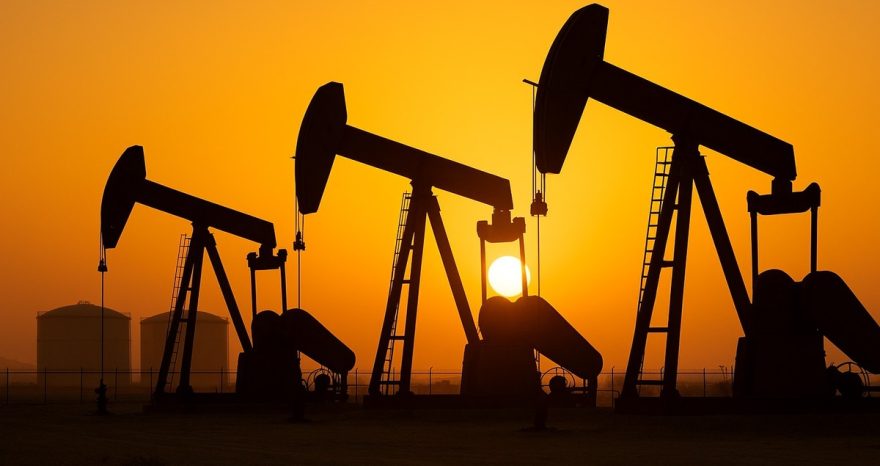 Rinnovabili • aramco-conseguenze-catastrofiche-mercati-petroliferi-hormuz-resta-bloccato