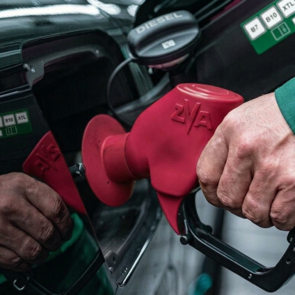 Rinnovabili • Mobilità europea, lo studio sull'autosufficienza dei carburanti rinnovabili