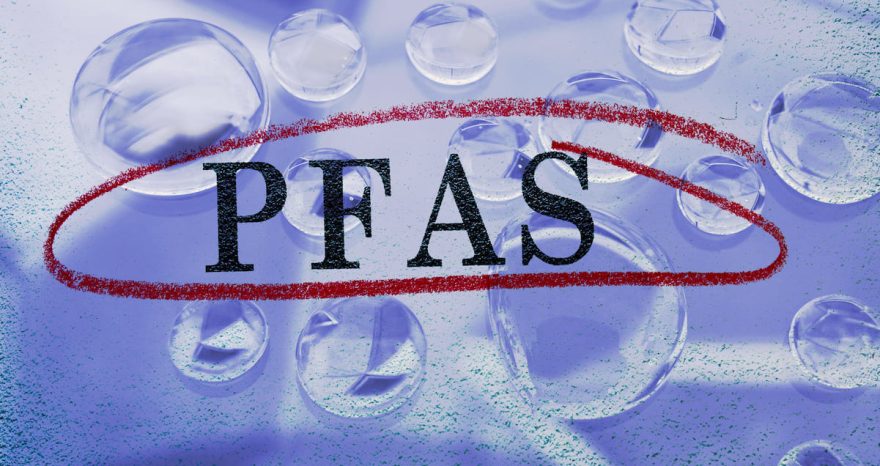 Rinnovabili • Da problema a risorsa, come i PFAS possono migliorare l’estrazione del litio