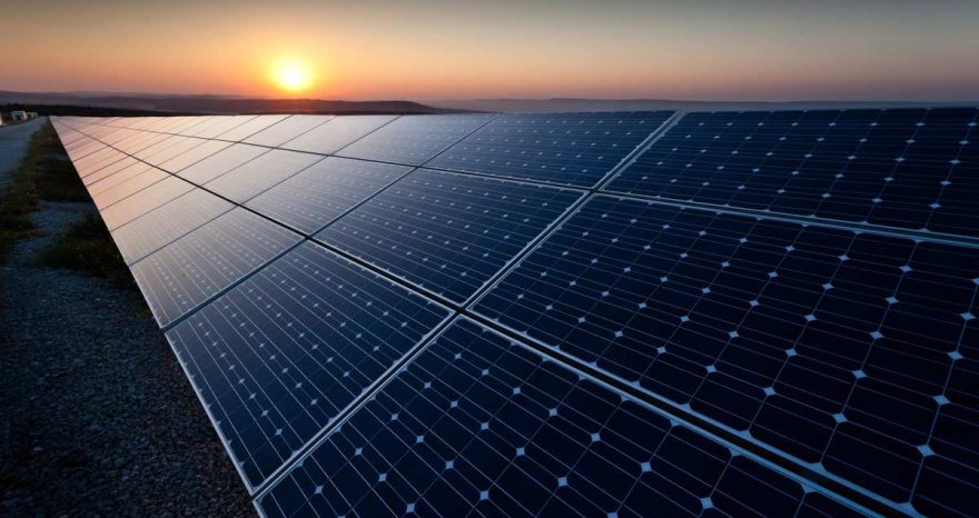Rinnovabili • energia-verde-australia-fortescue-punta-eliminare-combustibili-fossili-2028