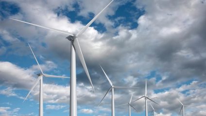 Rinnovabili • tassa-ue-extraprofitti-industria-eolica-spagnola-potrebbe-danneggiare-investimenti