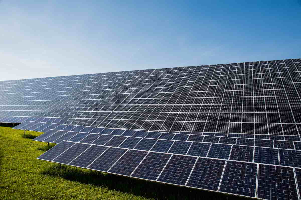 Fotovoltaico: vicinanza impianti e legami societari non provano il frazionamento