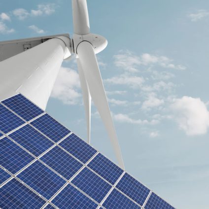 Rinnovabili • Capacità rinnovabile nel mondo: +692 GW nel 2025, raggiunti 5,1 TW