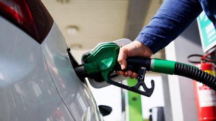 Rinnovabili • Come risparmiare carburante? 7 consigli pratici per spendere meno