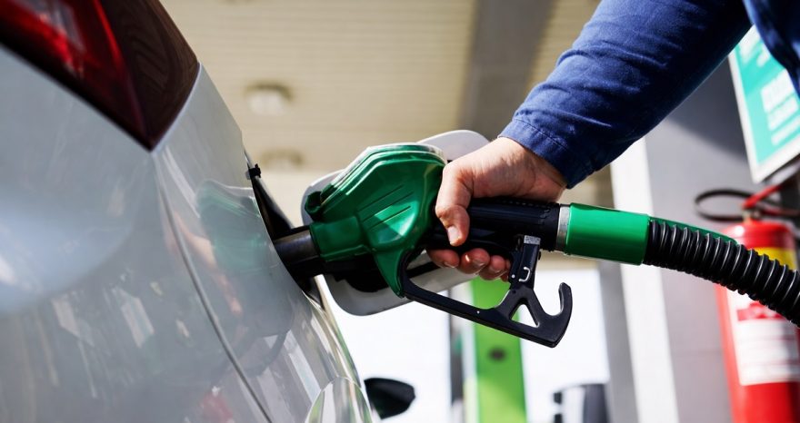 Rinnovabili • Come risparmiare carburante? 7 consigli pratici per spendere meno