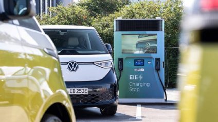 Rinnovabili • Elli trasforma il ruolo dell'auto: da mezzo a prodotto energetico