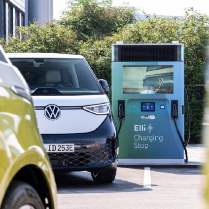 Rinnovabili • Elli trasforma il ruolo dell'auto: da mezzo a prodotto energetico