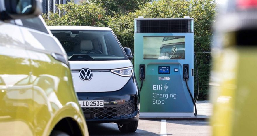 Rinnovabili • Elli trasforma il ruolo dell'auto: da mezzo a prodotto energetico