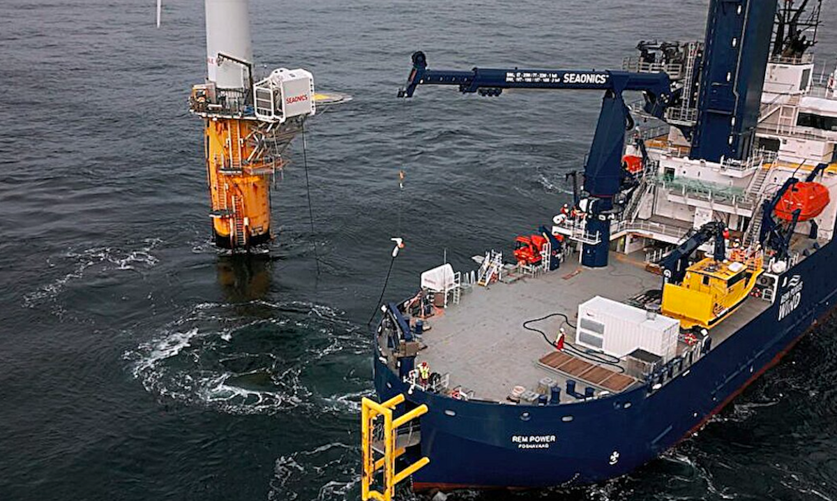 Nave elettrica, ecco la soluzione plug-in che semplifica la ricarica