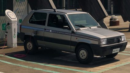 Rinnovabili • Il boom dei retrofit: una seconda giovinezza elettrica alle auto (pezzo estate)